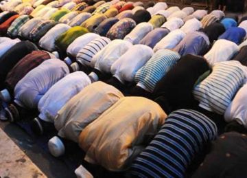 جدول مواعيد الصلوات الخمس في محافظات مصر غدا الاثنين 18 أغسطس 2025