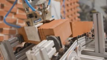 روبوت يشارك في مواقع البناء بألمانيا فيديو روبوت يشارك في مواقع البناء بألمانيا فيديو