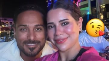 وليد سليمان يخطف الأنظار برفقة زوجته في أجواء رومانسية.. صور وليد سليمان يخطف الأنظار برفقة زوجته في أجواء رومانسية.. صور