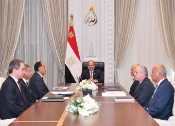 الشوربجي : اجتماعنا مع الرئيس السيسي وضع خريطة طريق شاملة لتطوير الإعلام الشوربجي : اجتماعنا مع الرئيس السيسي وضع خريطة طريق شاملة لتطوير الإعلام