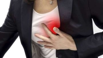 النوبات القلبية خطر متزايد يهدد النساء.. الأعراض وطرق الوقاية النوبات القلبية خطر متزايد يهدد النساء.. الأعراض وطرق الوقاية