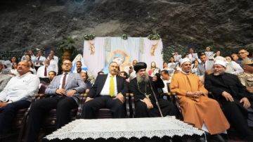 محافظ أسيوط يشارك الأقباط ختام احتفالات صوم العذراء بدير درنكة