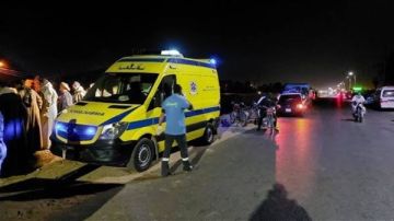 إصابة 4 أشخاص في انقلاب سيارة ملاكي بطريق أسيوط الوادي الجديد إصابة 4 أشخاص في انقلاب سيارة ملاكي بطريق أسيوط الوادي الجديد