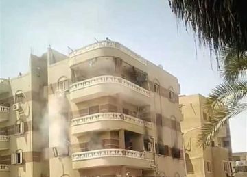 دون خسائر بشرية.. السيطرة على حريق شقة سكنية بالعبور دون خسائر بشرية.. السيطرة على حريق شقة سكنية بالعبور