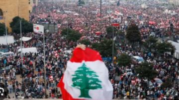 لبنان أمام مفترق طرق.. صراع السلاح والدولة يتصاعد لبنان أمام مفترق طرق.. صراع السلاح والدولة يتصاعد