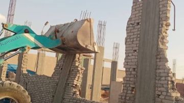 محافظ الشرقية يوجه بمتابعة ورصد أي محاولات للبناء المخالف على الأراضي الزراعية