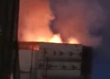 إخماد حريق بمطعم فندق شهير بكورنيش الإسكندرية.. التحريات:السبب التكييف (صور)