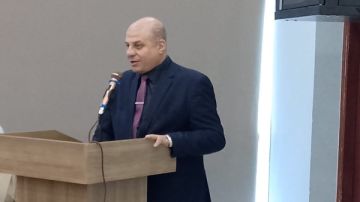 انتظام أعمال الامتحانات بغرفتي عمليات التعليم الفني والشهادة الإعدادية بقنا انتظام أعمال الامتحانات بغرفتي عمليات التعليم الفني والشهادة الإعدادية بقنا