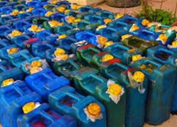 بحوزته سلاح وسولار مهرب.. تفاصيل ضبط عنصر شديد الخطورة في محافظة أسوان بحوزته سلاح وسولار مهرب.. تفاصيل ضبط عنصر شديد الخطورة في محافظة أسوان