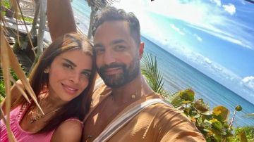 زوجة كريم فهمي تستعرض أناقتها بإطلالة مميزة.. صور