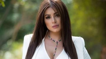 لماذا قررت الفنانة السورية سارة فرح نجمة ستار أكاديمي اعتزال الفن؟ لماذا قررت الفنانة السورية سارة فرح نجمة ستار أكاديمي اعتزال الفن؟