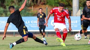 مدرب مودرن: لماذا يحاول الأهلي التجديد لـ ديانج طالما لن يشارك في المباريات