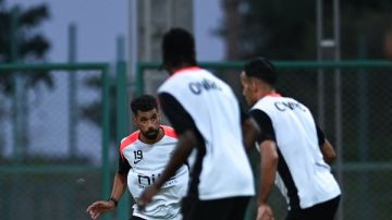 أتمنى يلحق يلاقي فريق.. أحمد شوبير يكشف عن أزمة تواجه لاعب الزمالك