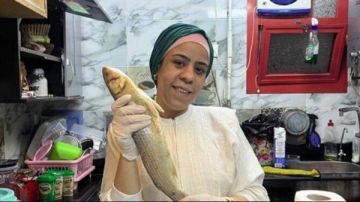 البلوجر أم مكة بتاعة الفسيخ.. القصة الكاملة لتهمة غسيل الأموال البلوجر أم مكة بتاعة الفسيخ.. القصة الكاملة لتهمة غسيل الأموال