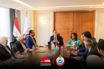 نائب وزير الصحة يبحث مع مدير الوطنية للتدريب تطوير البرامج لرفع كفاءة العاملين