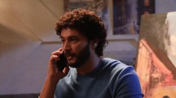 أحمد خالد صالح يتقن الانهيار النفسي.. أداء مدهش في حلقة من الجنون الناعم أحمد خالد صالح يتقن الانهيار النفسي.. أداء مدهش في حلقة من الجنون الناعم