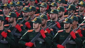 استعراض قوة .. إيران تبدأ مناورات صاروخية واسعة وتصعيد مفتوح مع إسرائيل