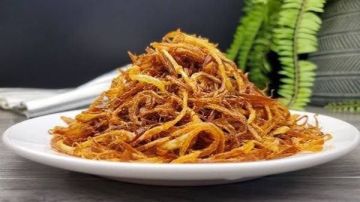 سر بصل الكشري المقرمش مثل المطاعم .. اعرفي الطريقة بخطوات بسيطة سر بصل الكشري المقرمش مثل المطاعم .. اعرفي الطريقة بخطوات بسيطة