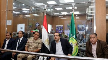 نائب محافظ الإسماعيلية يتابع انتظام سير جولة الإعادة لانتخابات الشيوخ نائب محافظ الإسماعيلية يتابع انتظام سير جولة الإعادة لانتخابات الشيوخ