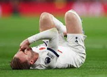 إصابة غريبة تضرب جيمس ماديسون في مباراة توتنهام ضد نيوكاسل يونايتد (فيديو)