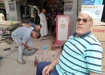 حسين أبو حجاج يعلق على واقعة محافظ المنيا ومدير المدرسة: الدنيا بخير 