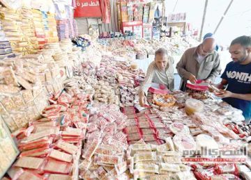 من السيدة للحسين.. المصري اليوم ترصد أسعار حلاوة المولد بالأسواق