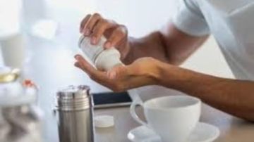 احذر شرب القهوة مع هذه الفيتامينات.. أضرار تهدد جسمك