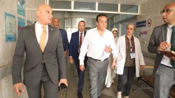 وزير الصحة يتفقد مستشفى الشروق المركزي في زيارة ميدانية مفاجئة