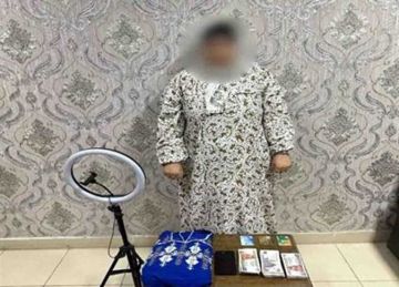 الأجهزة الأمنية تلقي القبض على أم ملك لنشرها فيديوهات تسيء إلى المجتمع المصري الأجهزة الأمنية تلقي القبض على أم ملك لنشرها فيديوهات تسيء إلى المجتمع المصري