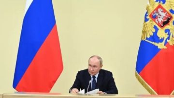 بوتين يغادر ألاسكا بعد انتهاء مباحثاته مع ترامب بوتين يغادر ألاسكا بعد انتهاء مباحثاته مع ترامب