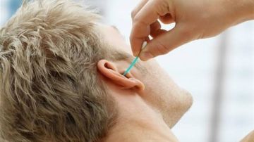 طريقة فعالة وآمنة لإزالة شمع الأذن .. ابتعد عن الطرق التقليدية طريقة فعالة وآمنة لإزالة شمع الأذن .. ابتعد عن الطرق التقليدية