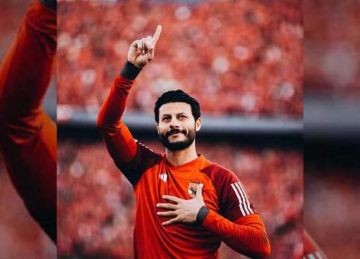 مصرع والد محمد الشناوي في حادث بطريق الواحات