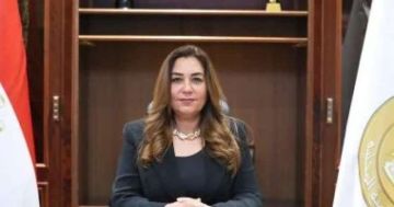 القائم بأعمال وزيرة البيئة: مراجعة آخر مستجدات العمل بمصرف المحيط بمحافظة المنيا