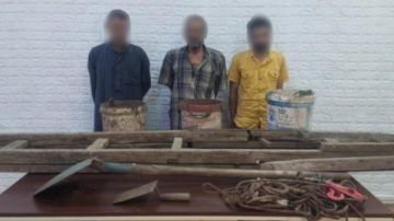 القبض على 3 أشخاص ينقبون عن الآثار أسفل منزل بالخليفة