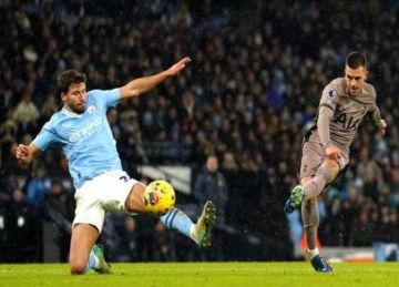 القنوات الناقلة لمباراة مانشستر سيتي وتوتنهام في الدوري الإنجليزي.. والموعد والمعلق القنوات الناقلة لمباراة مانشستر سيتي وتوتنهام في الدوري الإنجليزي.. والموعد والمعلق