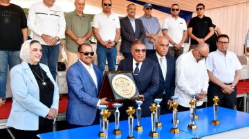 محافظ الدقهلية يشهد البطولة الدولية للناشئين والناشئات للتنس الأرضي محافظ الدقهلية يشهد البطولة الدولية للناشئين والناشئات للتنس الأرضي