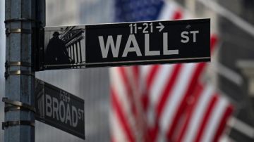 استقرار العقود الآجلة للأسهم الأمريكية وسط ترقب بيانات تضخم هامة استقرار العقود الآجلة للأسهم الأمريكية وسط ترقب بيانات تضخم هامة