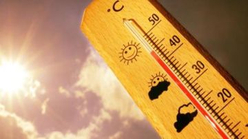 موجة الحر الخمسينية تجبر إيران على إغلاق المكاتب الحكومية.. غدا