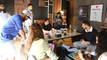 فضيحة علنية في فيلا المزرعة.. واتهامات بالخيانة تهدد الزواج في بتوقيت 2028