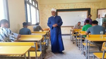 قيادات قطاع المعاهد يتابعون سير امتحانات الثانوية الأزهرية بالدور الثاني قيادات قطاع المعاهد يتابعون سير امتحانات الثانوية الأزهرية بالدور الثاني