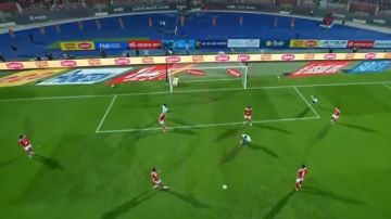 بيراميدز يحرز الهدف الثاني في شباك الأهلي بأقدام وليد الكرتي