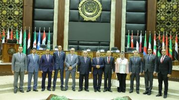 رئيس هيئة قضايا الدولة يزور الأكاديمية العربية لتعزيز سبل التعاون