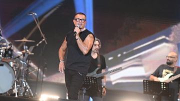 عمرو دياب يشكر عمرو مصطفي في حفلة بالعلمين ..ماذا قال ؟