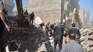 3 وفيات و7 مصابين.. استمرار أعمال البحث عن ناجين أسفل عقار الزقازيق المنهار