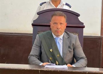 خطف طفلا وصوره أثناء تقبيل قدميه.. لماذا خففت المحكمة معاقبة عامل من السجن إلى الحبس؟ خطف طفلا وصوره أثناء تقبيل قدميه.. لماذا خففت المحكمة معاقبة عامل من السجن إلى الحبس؟