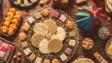 خطيب الجمعة: اشتروا لأولادكم حلوى المولد النبوي وعلقوهم بحب رسول الله.. فيديو