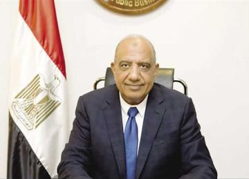 أول تعليق من وزارة الكهرباء على واقعة إصابة الوزير في حادث سير أول تعليق من وزارة الكهرباء على واقعة إصابة الوزير في حادث سير