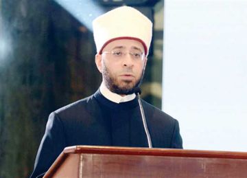 الدكتور أسامة الأزهري يشيد بالمرأة المصرية وتصدرها الصفوف للدفاع عن وطنها وممارسة حقها الدستوري