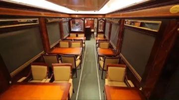 النقل تستعرض قطارات عربات النوم قبل وبعد التحديث الشامل صور
