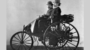 من هو فيلهلم مايباخ مصمم أول سيارات مرسيدس ؟ من هو فيلهلم مايباخ مصمم أول سيارات مرسيدس ؟